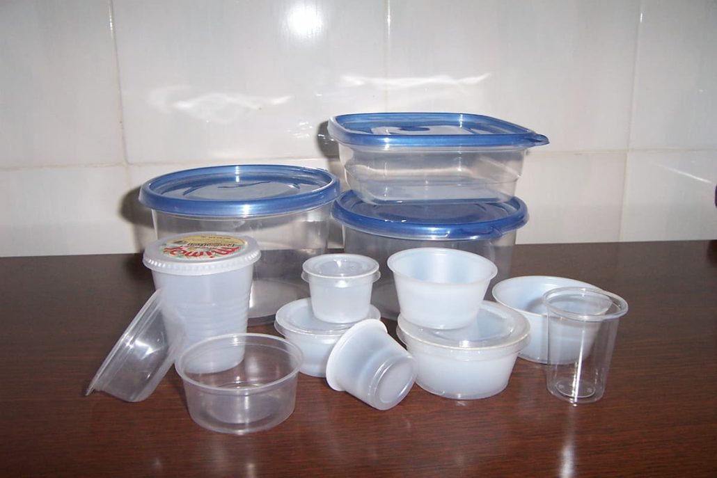 disposable plastic bowls with lids