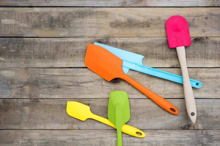 plastic spatulas use for cooking