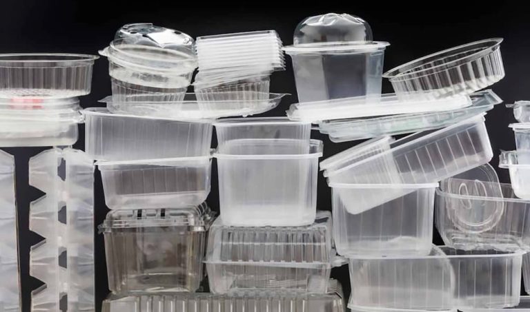 plastic takeout containers