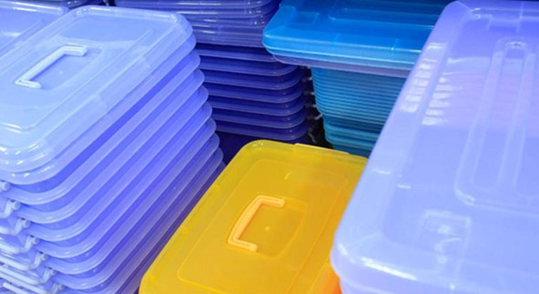 Disposable plastic containers with lids for food India