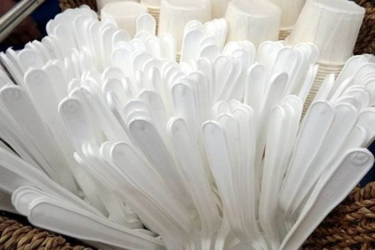 plasticware products