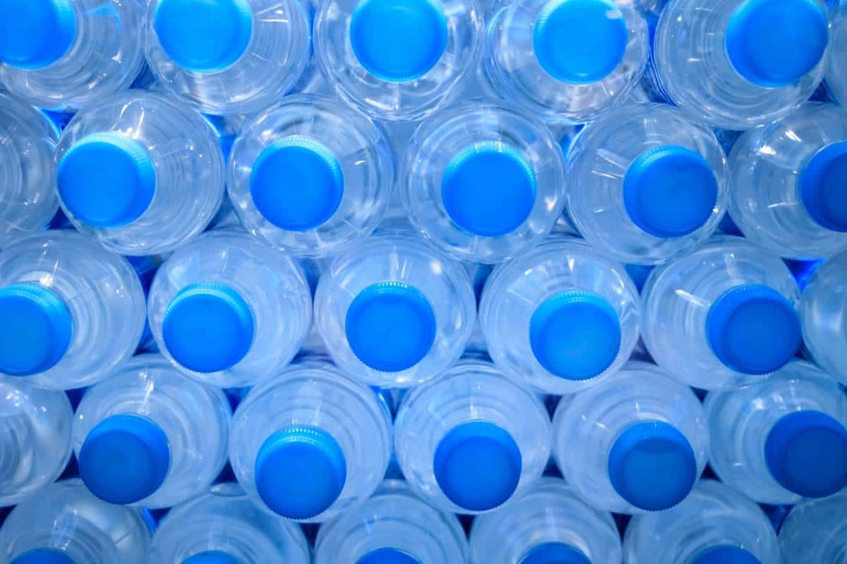 Water Plastic Bottle; High Strength Cheap Cost Mobility Huge Capacity 